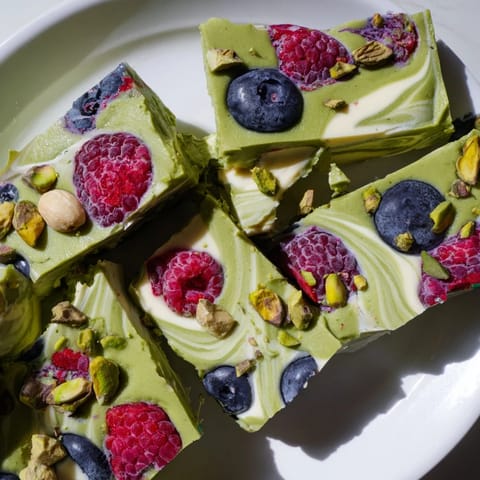 Frozen Yogurt Matcha Swirl